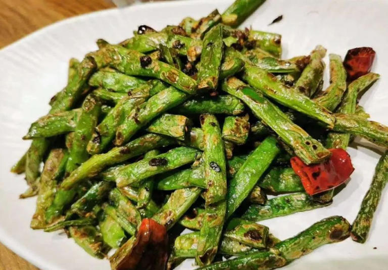 “清淡饮食”三年，血管堵了95%？这4种菜比肥肉还要油