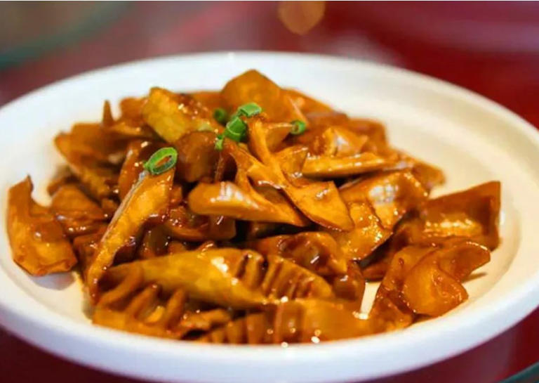 “清淡饮食”三年，血管堵了95%？这4种菜比肥肉还要油