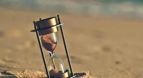 为什么说半夜醒来，别看时间、别喝水？别不信，有一定道理