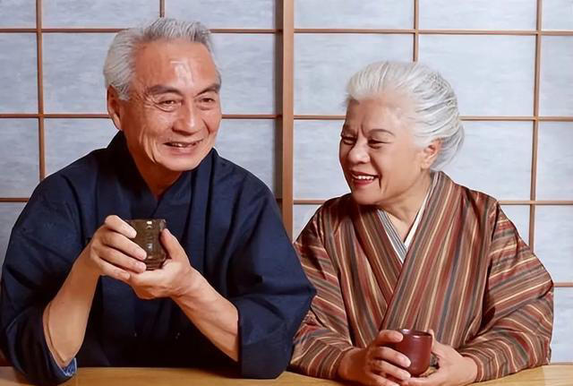 老年人想健康长寿，做到这4件事情，比锻炼身体更重要