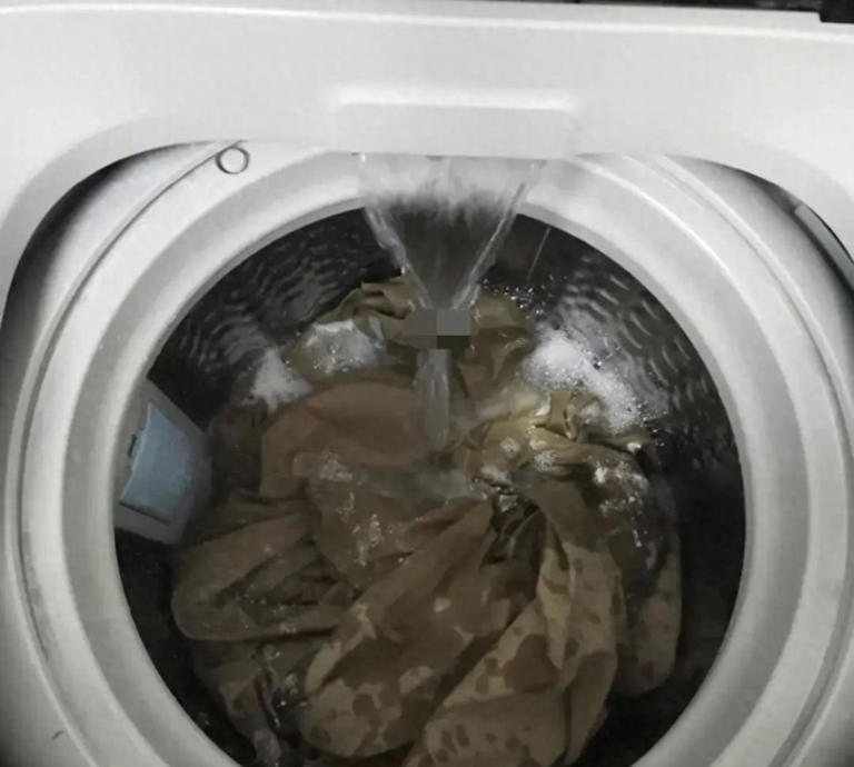 洗衣服前，要先泡水一段时间吗？教你正确方法，衣服干净清新