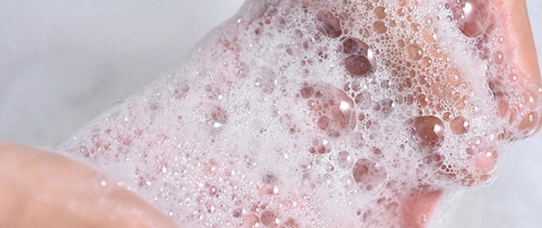 洗衣服前，要先泡水一段时间吗？教你正确方法，衣服干净清新