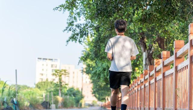 寿命较短的男性，多有3个共性？做到这6点，避免寿命被偷走！