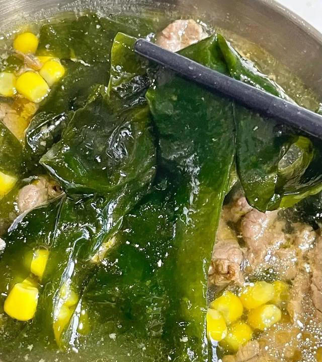 被称为“通便王”的4种菜，建议：3天吃1次，润肠排毒，舒服过秋