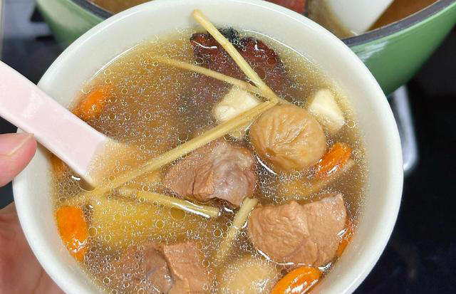 药补不如食补，秋天睡眠不好，建议大家：多吃这6样“助眠食物”