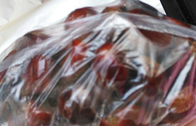 板栗去壳有技巧，4种方法超实用，几分钟剥一盘，又快又完整