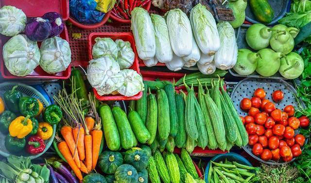 建议中老年人：常吃这4样，润肠通便，健脑益智，腿脚更利索！