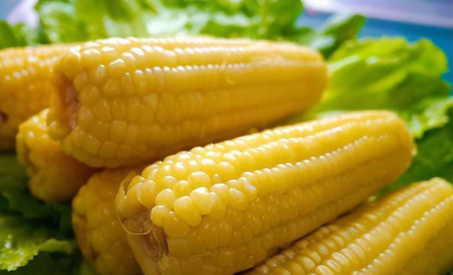 玉米红薯：健康美食还是隐藏的“陷阱”？这3种人要小心！