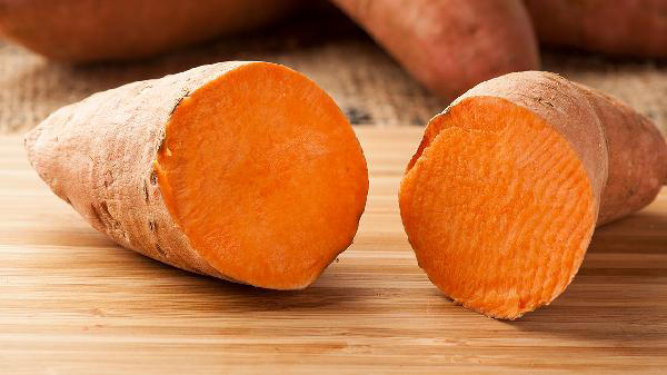 红薯也需注意？提醒：二者绝不能同吃，吃红薯的禁忌要牢记！