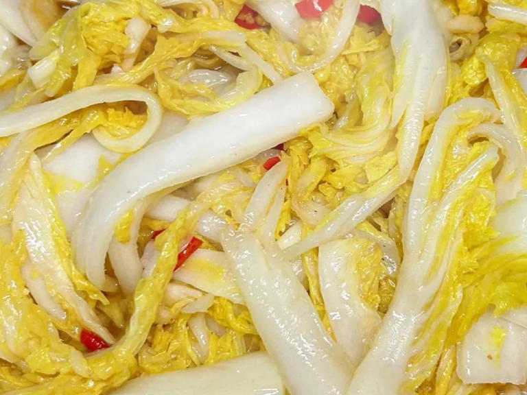 推荐八道凉拌菜可以安排，简单拌一拌，解腻开胃巨好吃