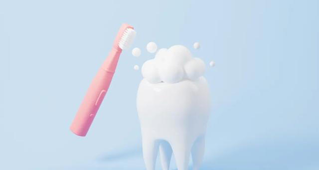 不刷牙睡觉VS不刷牙吃早餐，哪个更伤身？