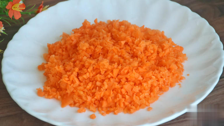 天冷吃莲藕加五花肉，教你年夜菜好吃做法！