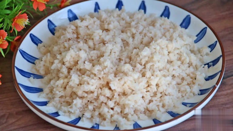 天冷吃莲藕加五花肉，教你年夜菜好吃做法！