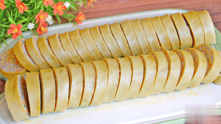 天冷吃莲藕加五花肉，教你年夜菜好吃做法！