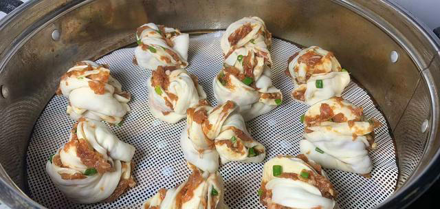 简单卷一卷，蒸一蒸，一出锅满屋飘香，比包子简单，比饺子好吃