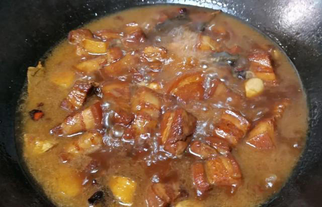 红烧肉好吃有诀窍，牢记4点，出锅软糯不柴，色泽红润，香浓入味