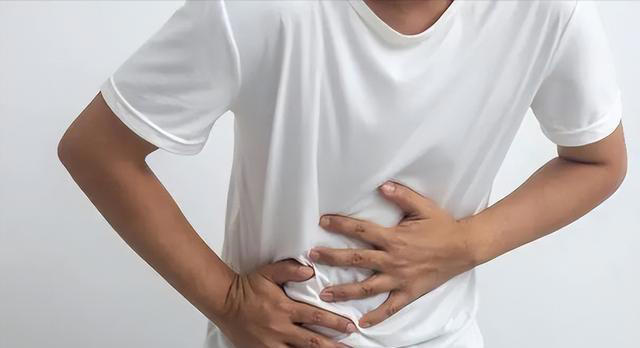 医生提醒：柚子虽好，但这两种人最好不要吃柚子，可能会有损健康