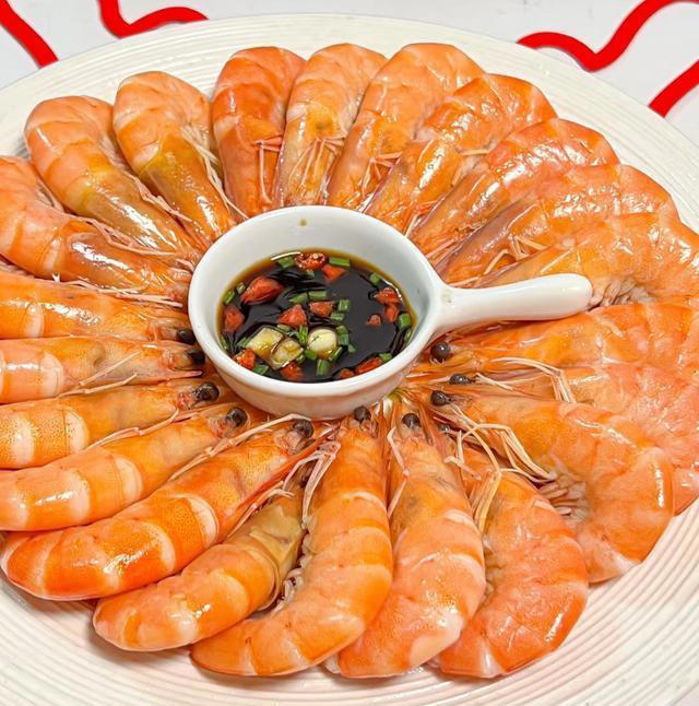 优质“蛋白质”排行榜！牛奶倒数第一，虾肉才排第4，别不懂吃