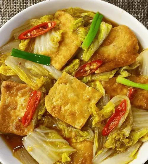 秋冬换季，建议中老年人多吃八道荤素菜，补钙补蛋白，增强免疫力