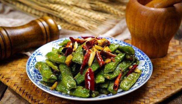 湿气重，病缠身，湿气最怕的几样菜，建议隔天吃一次