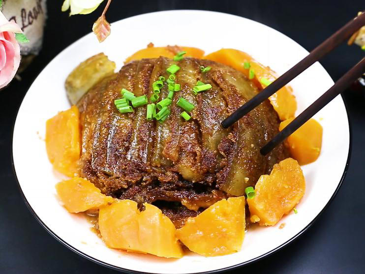 做粉蒸肉,老一辈传下来的3个窍门,五花肉酥烂不腻,米粉不夹生