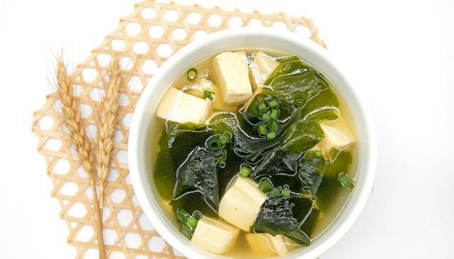 大脑最爱的5种食物，核桃不是第1，第三名没想到