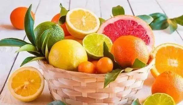 肝不好的人，这几种水果可以多吃点，或能让肝脏更加红润