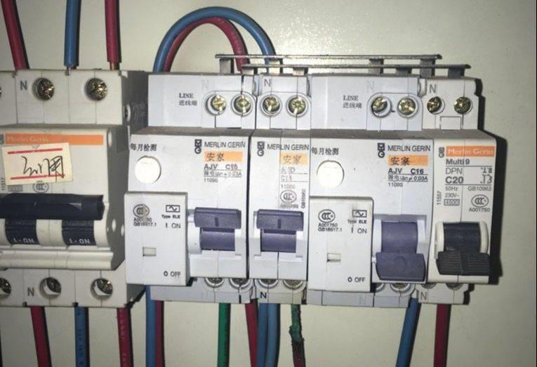 空气开关如何接线？方法就是3步，跟着步骤做就可以了！