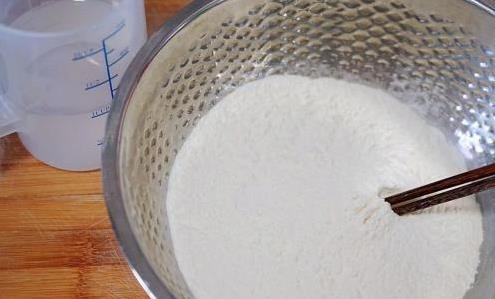 10分钟搞定早餐，土豆丝卷饼外酥里嫩，你家也能做！