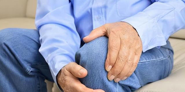 医生坦言：寿命长不是靠多走路、多睡觉，坚持这2件小事就可以！