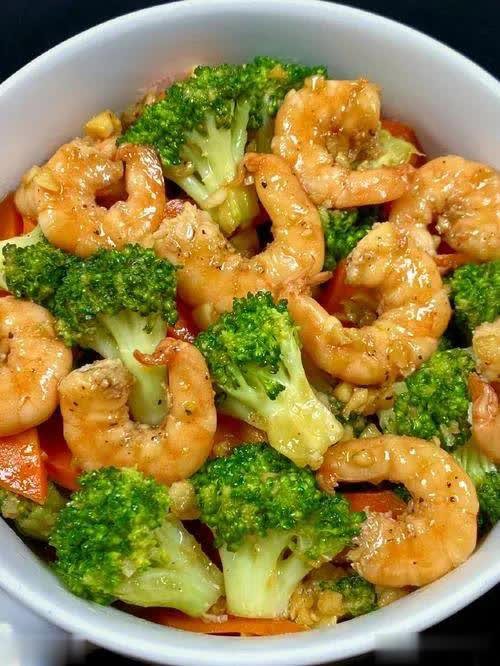 50岁后多吃6种“高叶酸”食物，增强体质补充营养过冬