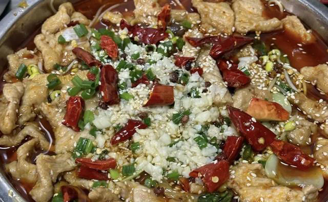 这才是水煮肉片，最好吃做法！鲜香滑嫩，不腥不柴，记得收藏！