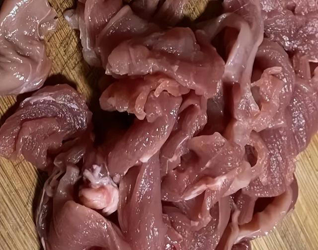 这才是水煮肉片，最好吃做法！鲜香滑嫩，不腥不柴，记得收藏！