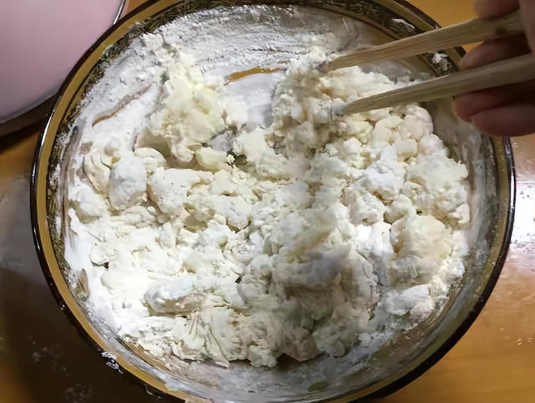 怎样烙饼才能不硬？关键在于和面，面点师教你1招，放凉了也好吃