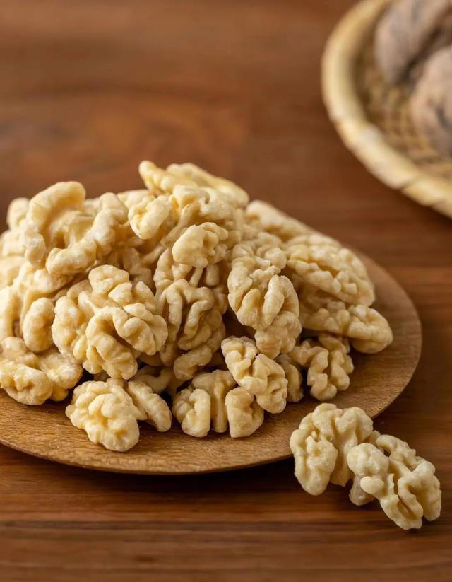 怎样烙饼才能不硬？关键在于和面，面点师教你1招，放凉了也好吃