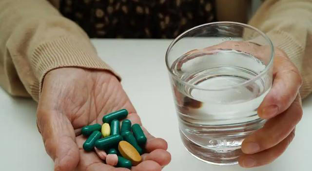 脂肪肝离世者增多！医生反复提醒：少喝粥，多吃这4种护肝佳品