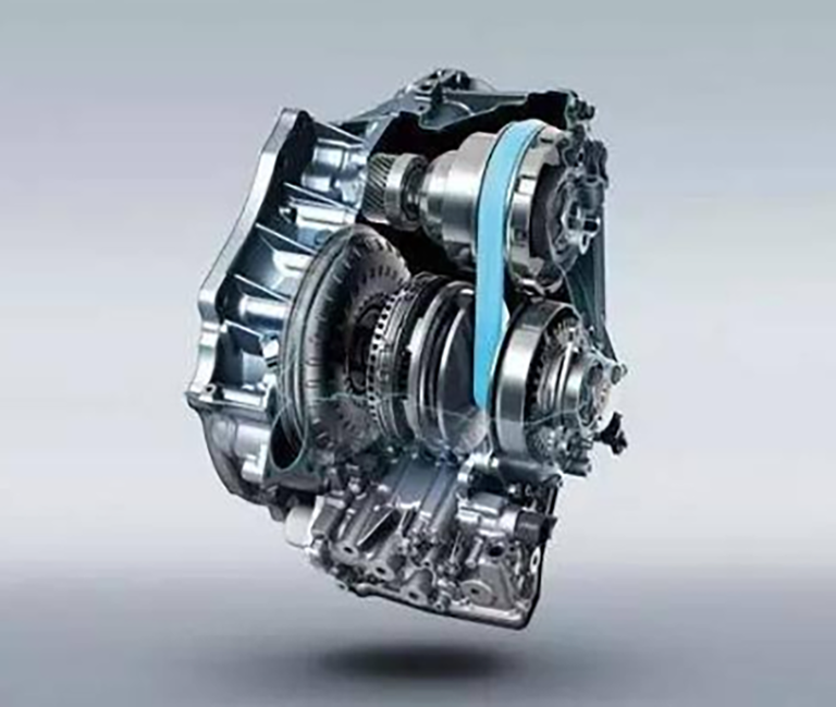 汽车冷启动时发动机转速为何会升高，是否需要原地等待转速下降？