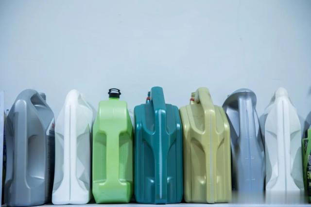 全合成机油多久换一次？今天一次性给你说清楚！