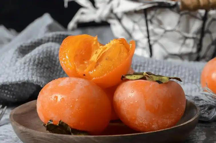 调查发现：柿子立大功，对3种慢性病有益可常吃！ 