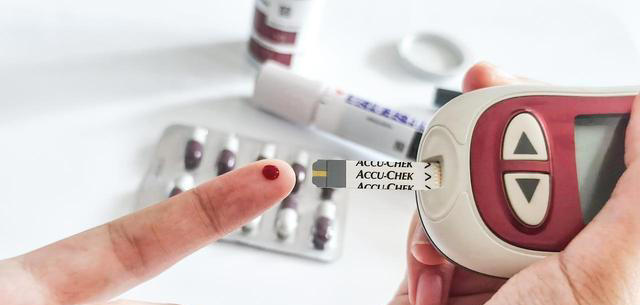 糖尿病患者，早上起床不做这4件事，血糖平稳一整天