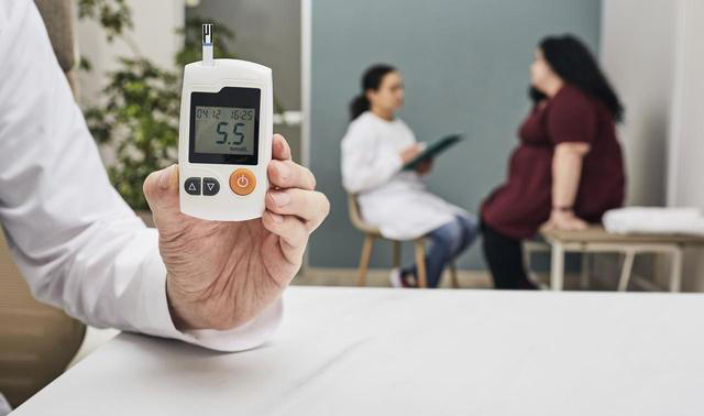 糖尿病患者，早上起床不做这4件事，血糖平稳一整天