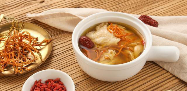 立冬后，要懂得忌口！“冬天4不吃，一年病不沾”，4不吃指的啥？