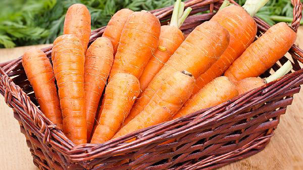 医生研究发现：经常吃萝卜的，不出一个月，身体或有3个变化？