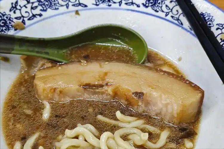 鸡蛋的“死对头”，医生：二者万不可一起吃，原来吃鸡蛋也有禁忌