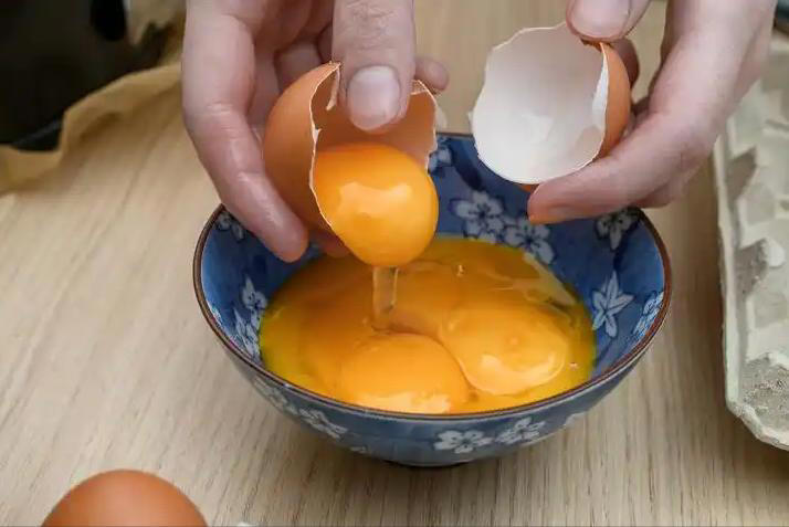 鸡蛋的“死对头”，医生：二者万不可一起吃，原来吃鸡蛋也有禁忌