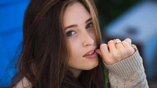 原来，男人一直忘不了的女人，有以下特征