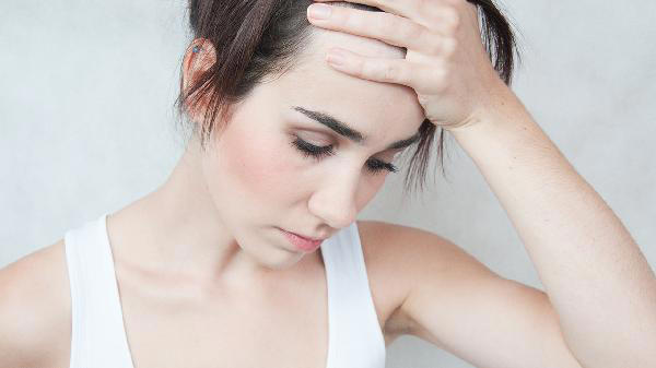 女人到了45岁，晚上出现4个异常，可能是衰老已经到来，趁早保养