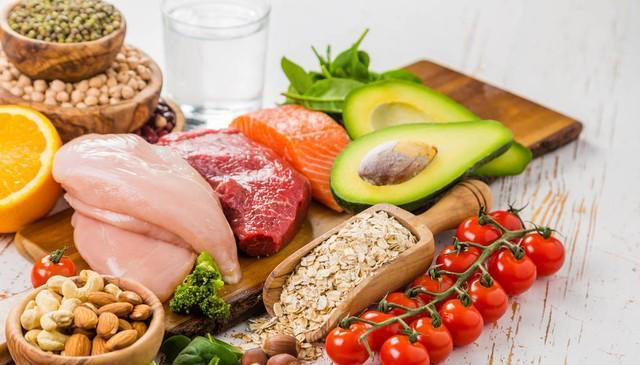 睡觉侧躺的人，和平躺的人哪个新陈代谢更好？医生：睡姿很重要！