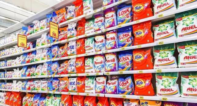 “洗衣粉”和“洗衣液”到底哪个好？原来差别这么大，别再乱用了