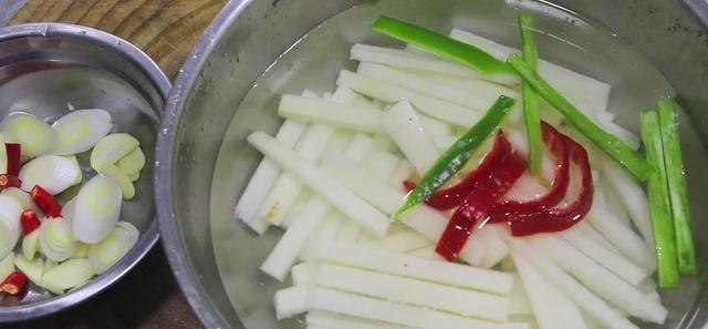 肺部最爱的3道菜，建议冬天一周吃3次，润肺去燥，好吃又暖胃